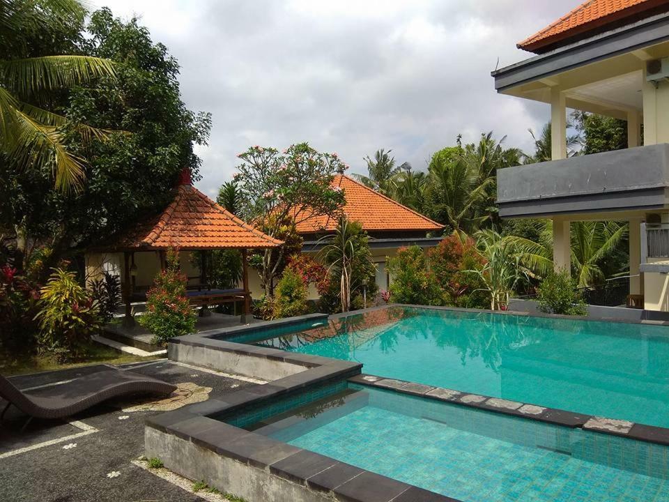 Agung Trisna Bungalows Ubud Buitenkant foto