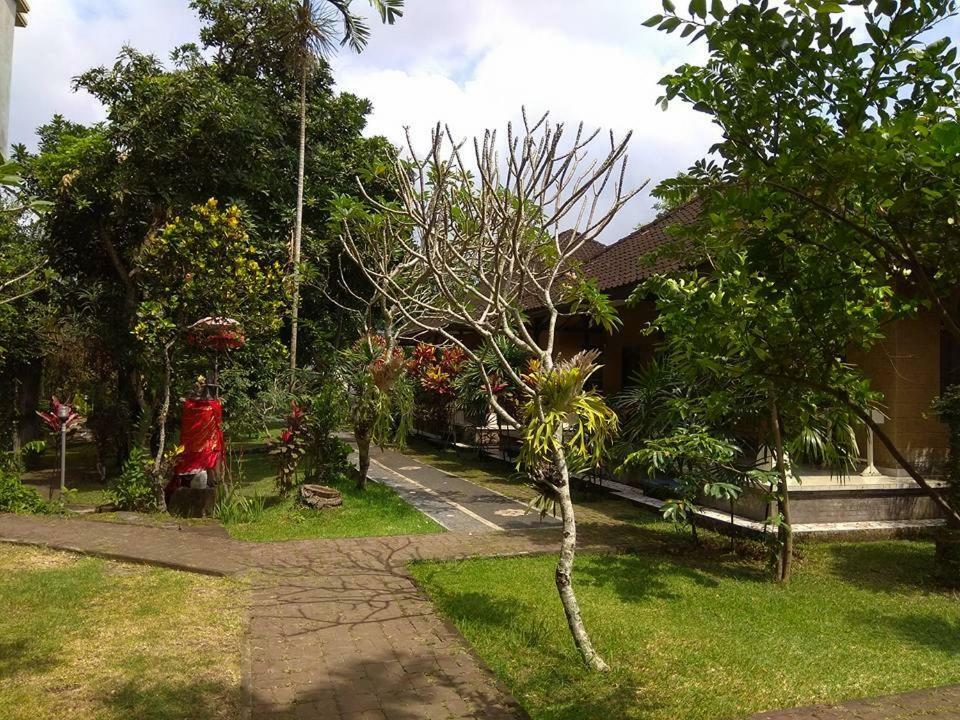 Agung Trisna Bungalows Ubud Buitenkant foto